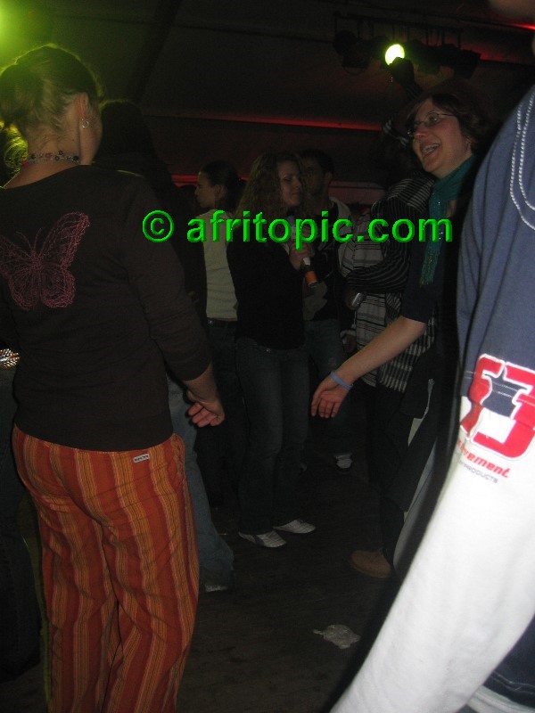 ../Images/afw2006c 444.jpg